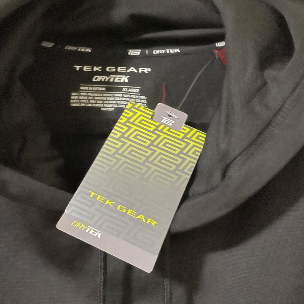 NWT Men’s Tek Gear Dry Tek Red‎ and Black Hoodie - XL - Picture 7 of 7